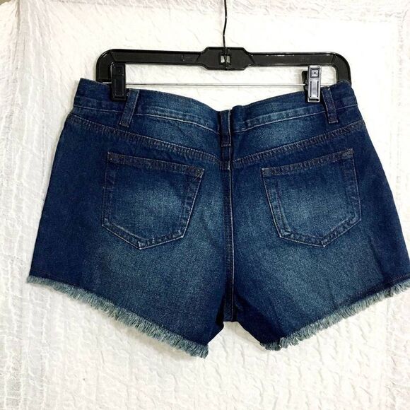 Ellison Studded Jean Shorts Size Large - Picture 4 of 7